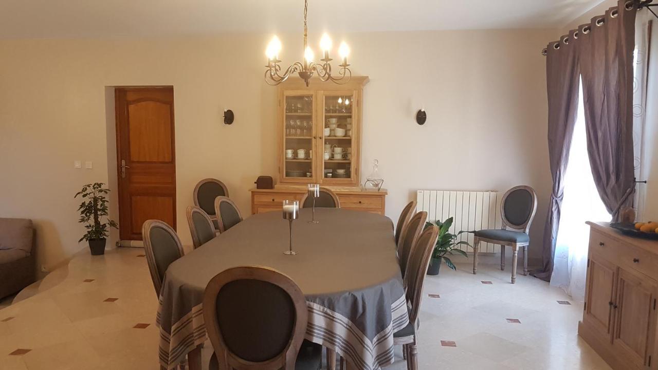 Le Clos Magedon Medan Exterior foto