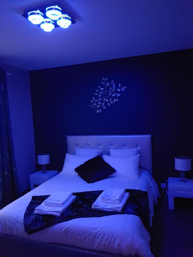 Le Clos Magedon Medan Exterior foto